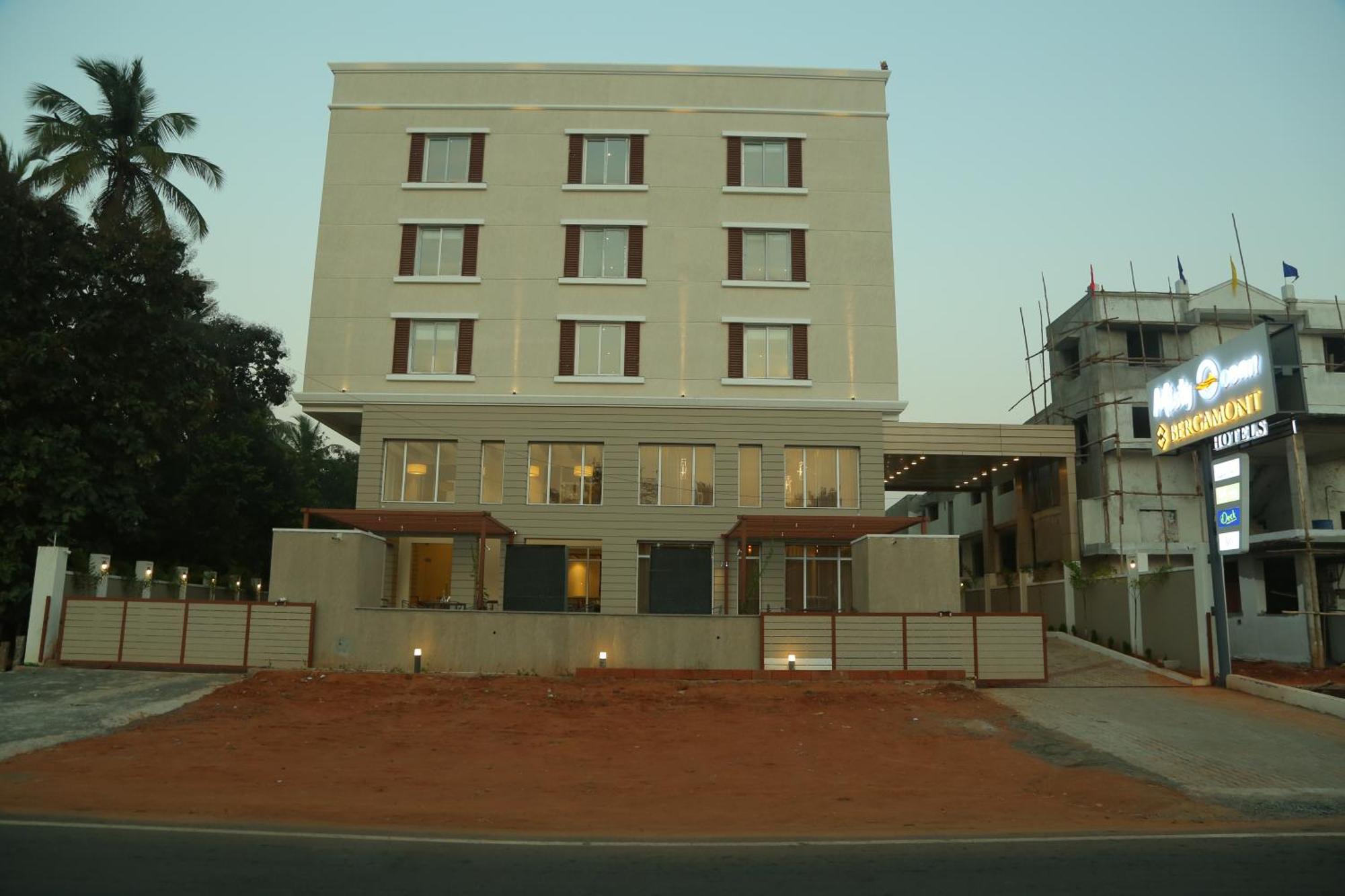 Misty Ocean - A Bergamont Group Of Hotel Kuilapalayam Zewnętrze zdjęcie